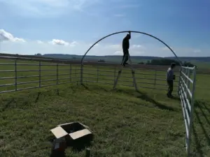 Montáž přístřešku 6 × 6 m