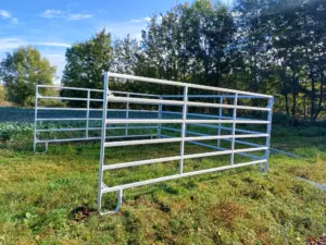 sestavení bočních panelů mobilního plachtového přístřešku 3,6x3,6 m