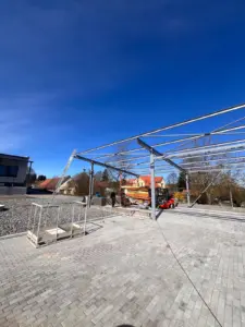 Konstrukce zastřešení skladovacího prostoru