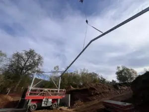 usazení střešní konstrukce pomocí plošiny